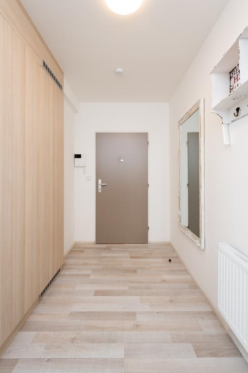 Apartment Sokolska Прага Экстерьер фото