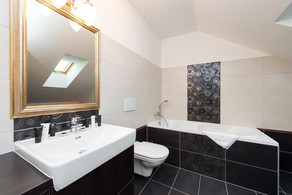 Apartment Sokolska Прага Экстерьер фото