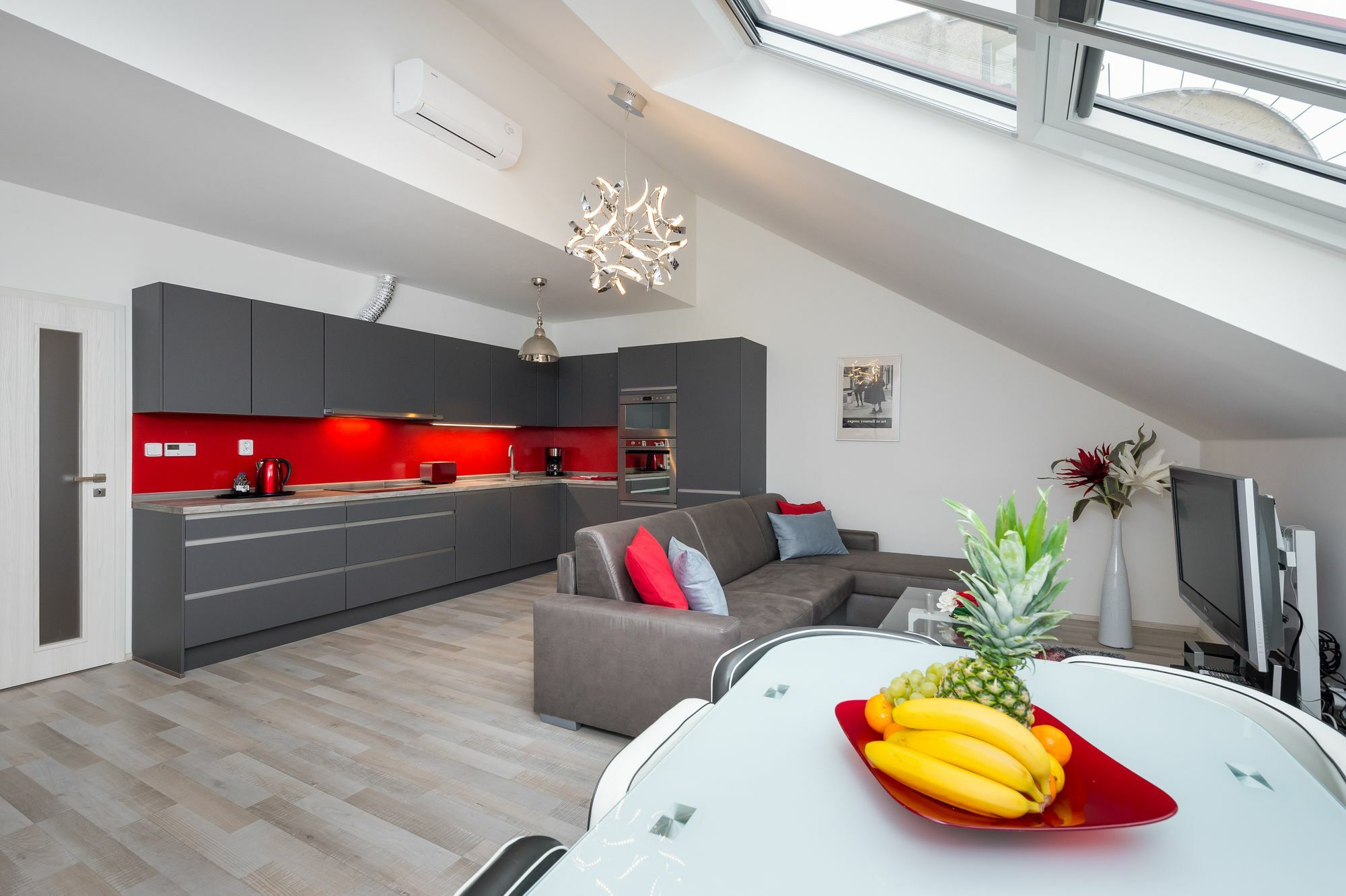 Apartment Sokolska Прага Экстерьер фото